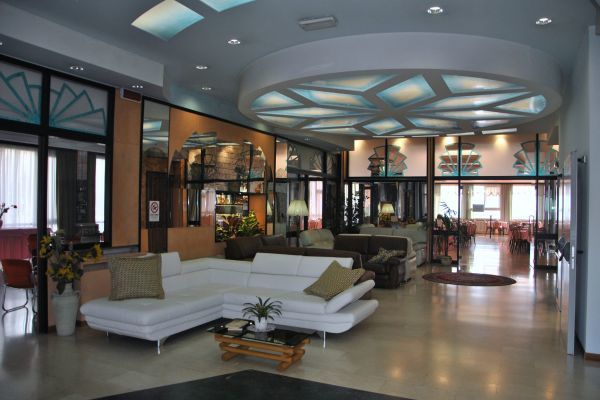 Hotel Carlton Beach Римини Экстерьер фото